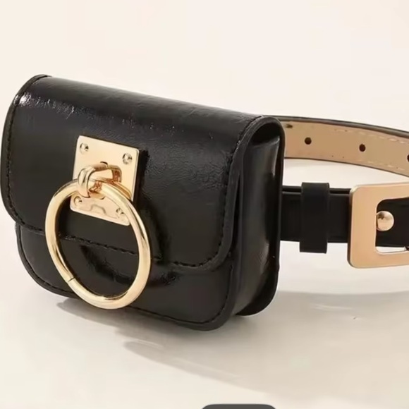 Affordable Fashion Finds Black Belt with Gold Buckle - Picture 2 of 6
